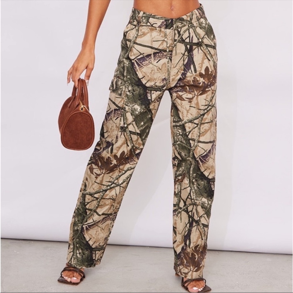 Pretty Little Thing Womens Camo Cargo Wide Leg Pants Size 4